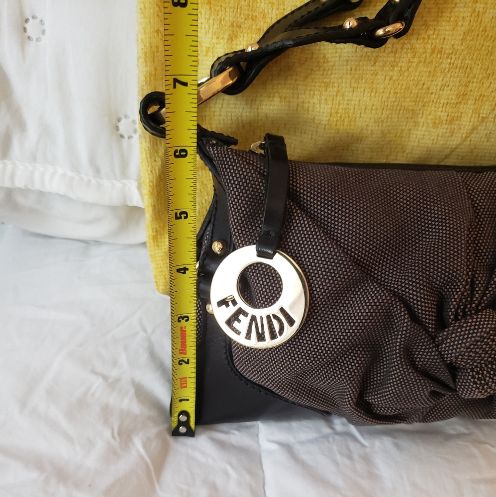 Fendi knotted canvas Baguette 12x6 - Picture 10 of 15